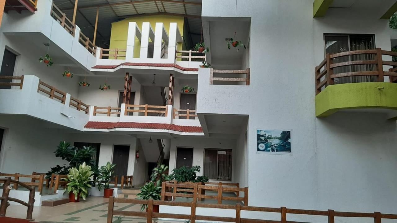 Ruturaj Inn Alībāg Zewnętrze zdjęcie